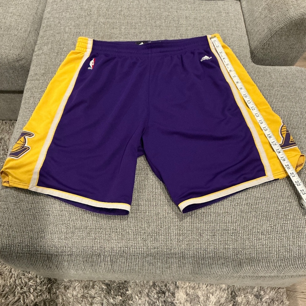 Men’s Adidas Lakers Away Shorts XXL